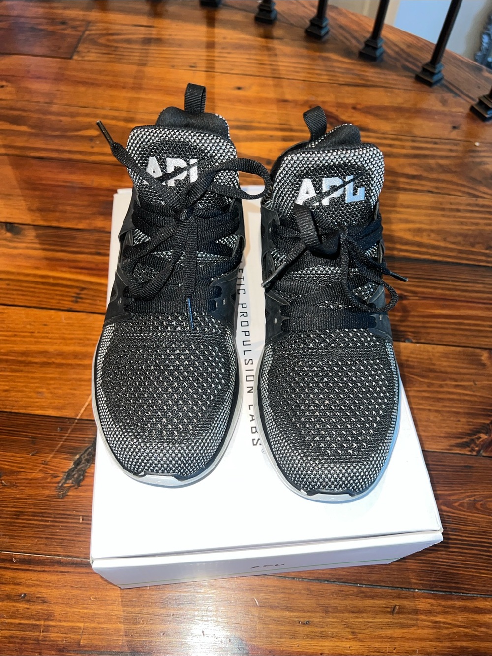 APL Women’s Black Knit Sneakers / Only Worn 1 time